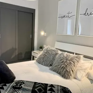 https://holyhome-grey-208.in-canary-islands.com